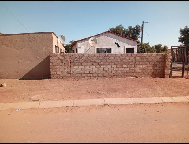 2 BEDROOM HOUSE FOR SALE IN SOSHANGUVE SOUTH